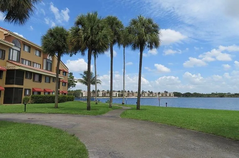 15563 Miami Lakeway N #204 — Photo 1