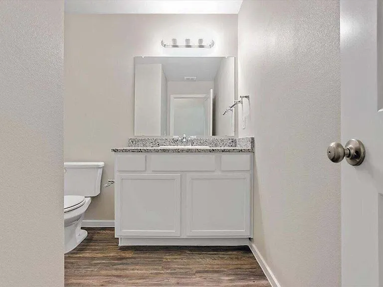 2125 Kokomo Ave #B — Photo 8