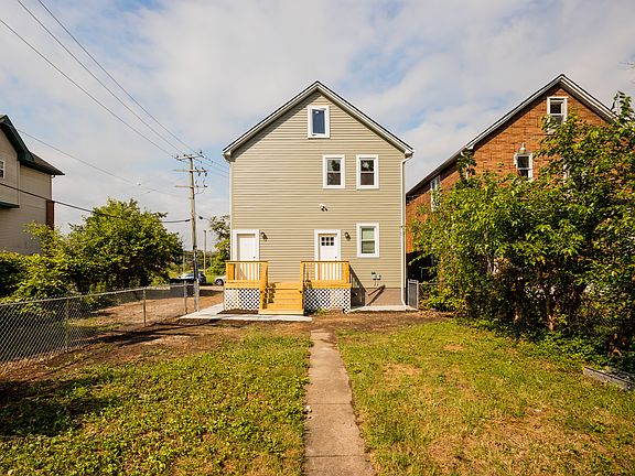 3rd image of 2160 Holcomb St #1