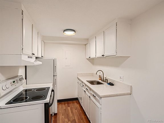 3rd image of 799 Dahlia Street #607