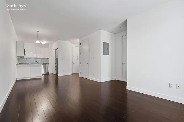 Rented by Sotheby's International Realty | media 12