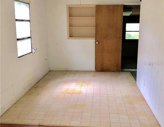 2nd image of 2820 Palmetto Ave