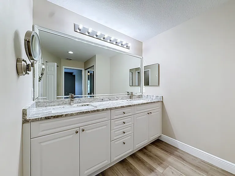 5281 Bowline Ct — Photo 21