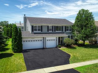 1020 Barnhill Dr, Mundelein, IL