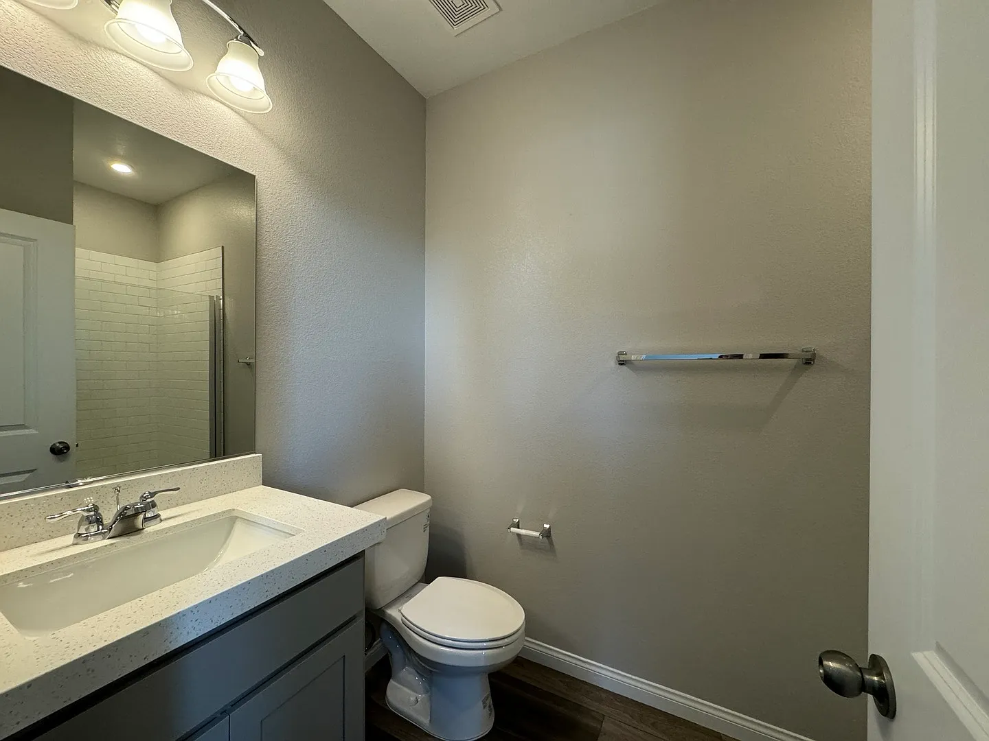 8564 Luse St — Photo 4
