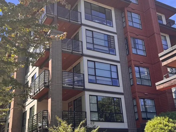 5983 Gray Ave #301, Greater Vancouver, BC V6S 0A9