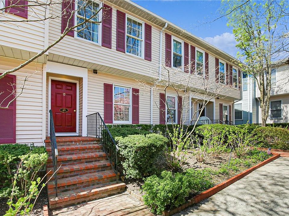 1st image of 49 Washington Mews #49