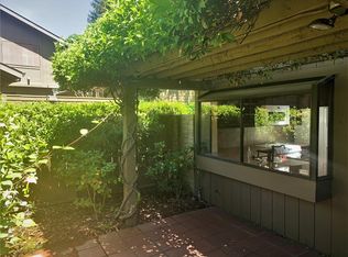 216 E Ranch Rd, Sacramento, CA 95825