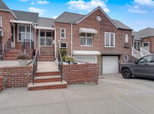 6807 60th Rd, Maspeth, NY 11378