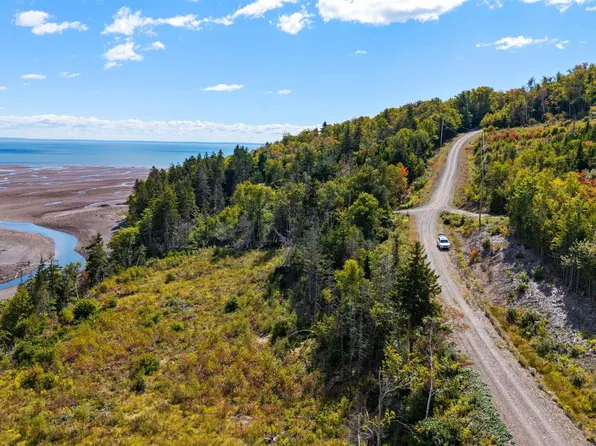 Rockcliffe Dr, Cumberland, NS B0M 1S0