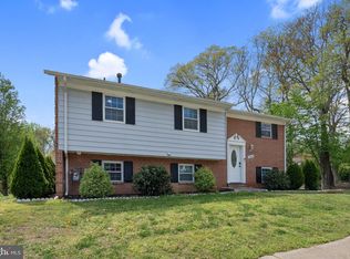 12604 Oakwood Dr, Woodbridge, VA