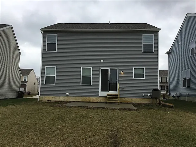 881 Orwell St — Photo 14
