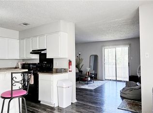 401 Fall Cir #B, College Station, TX 77840