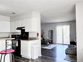 401 Fall Cir, College Station, TX