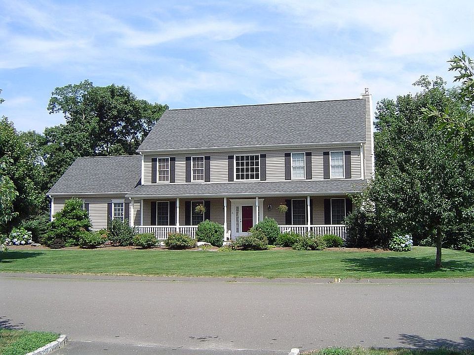 Beautiful Center Hall Colonial