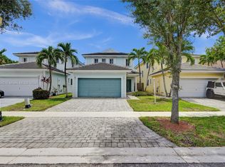 385 NE 34th Ave, Homestead, FL 33033