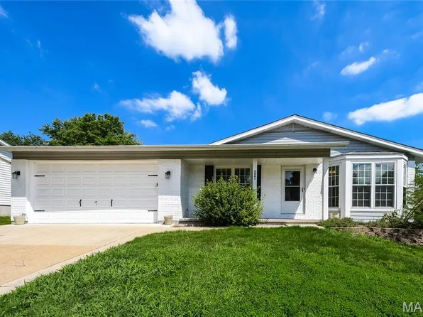 3001 Northern Lights Dr, Arnold, MO 63010