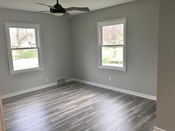 5th image of 215 Kellogg St