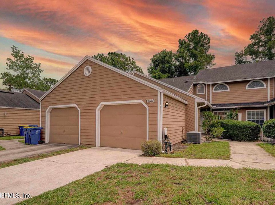 1st image of 11840 Ashbrook Cir N #11840