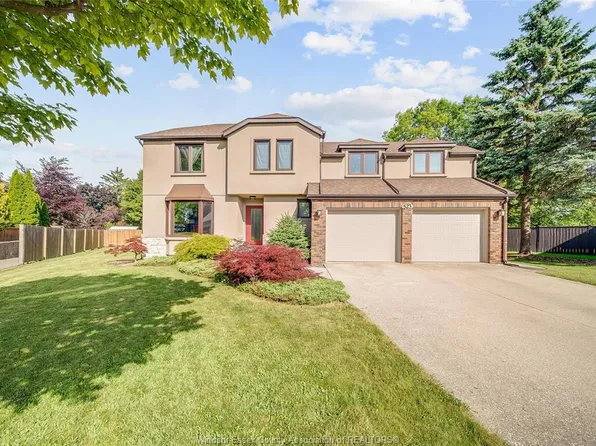 523 Collier Cres, Tecumseh, ON N8N 3J4