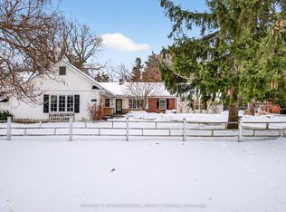 582 Cedar Ave, Burlington, ON L7T 2R2