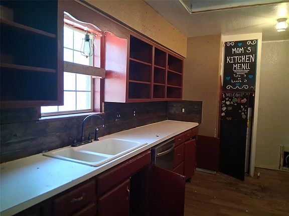 4th image of 645 N Union Ave