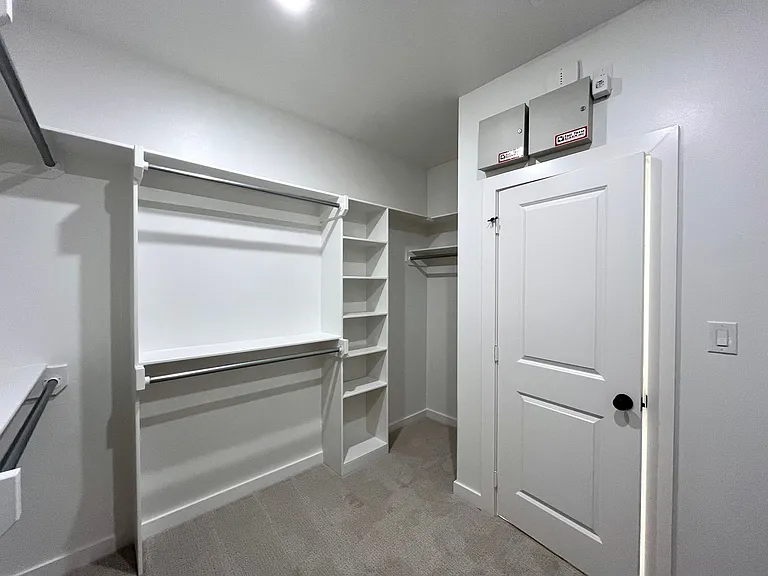7123 Alexander Dr — Photo 30
