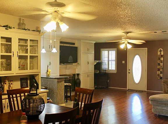 2nd image of 5016 Bonham Ave