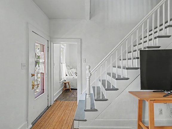 3rd image of 161 Huron St