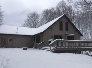 5695 E Mitchell Rd, Petoskey, MI 49770