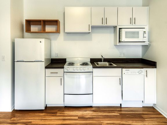 3rd image of 801 Pacific St APT 403