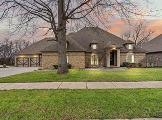 5571 S James Ave, Springfield, MO 65810