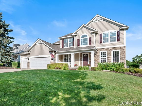 4th image of 2643 Arbor Chase Dr NE