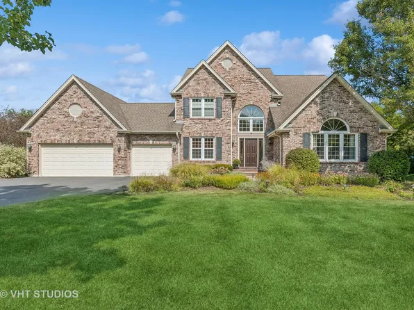 3602 Franklin Ct, Crystal Lake, IL 60014