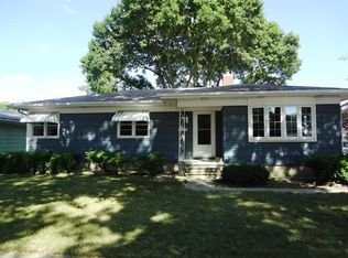 215 N Mason Ave, Amboy, IL 61310