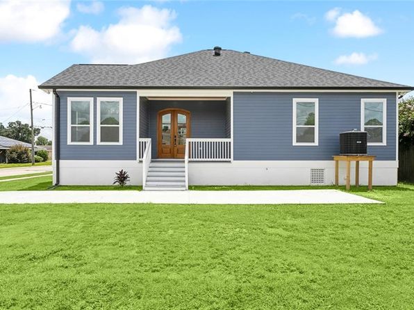 3016 Pecan Dr, Chalmette, LA 70043