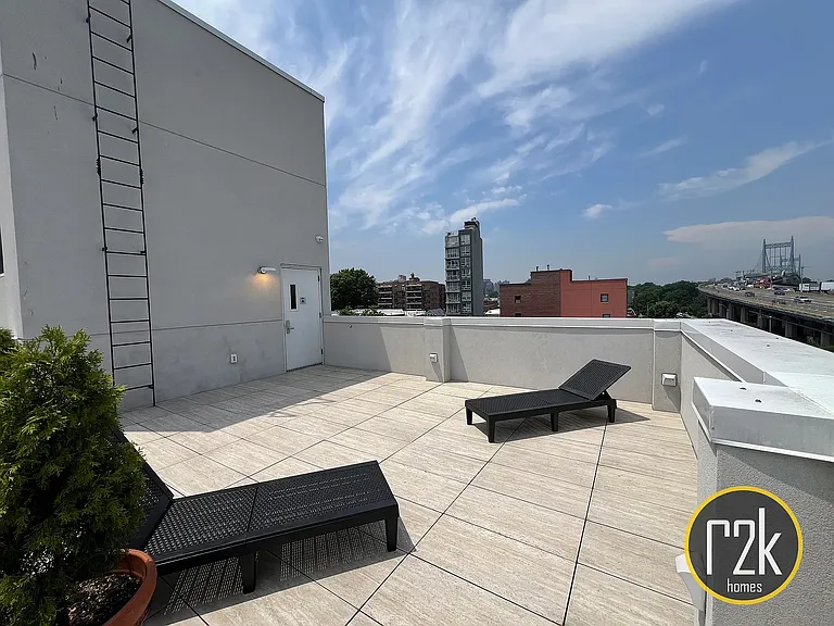 26-14 Hoyt Ave S #2A — Photo 23