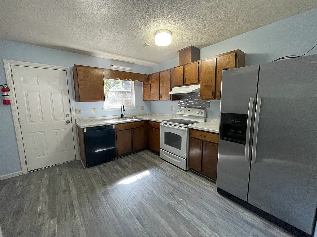 1411-B Baymeadows Drive - 1 — Photo 3
