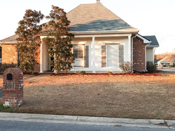 106 Doe Ln, Broussard, LA 70518