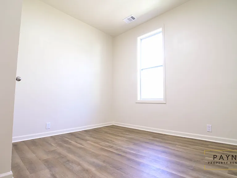 1418 Branch St — Photo 6
