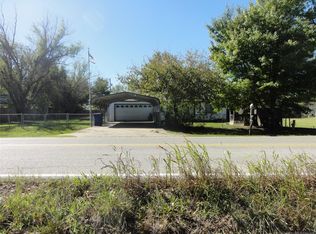 1024 S Maple St, Nowata, OK 74048