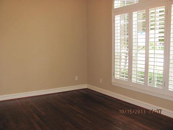 5th image of 5209 Connors Dr