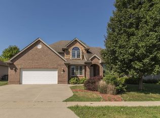 4618 Ashwood Dr, Urbandale, IA 50322