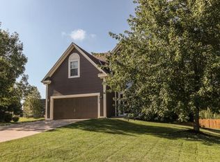 5315 Brownridge Dr, Shawnee, KS 66218
