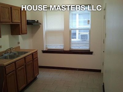 2nd image of 8049 S Manistee Ave APT 2W