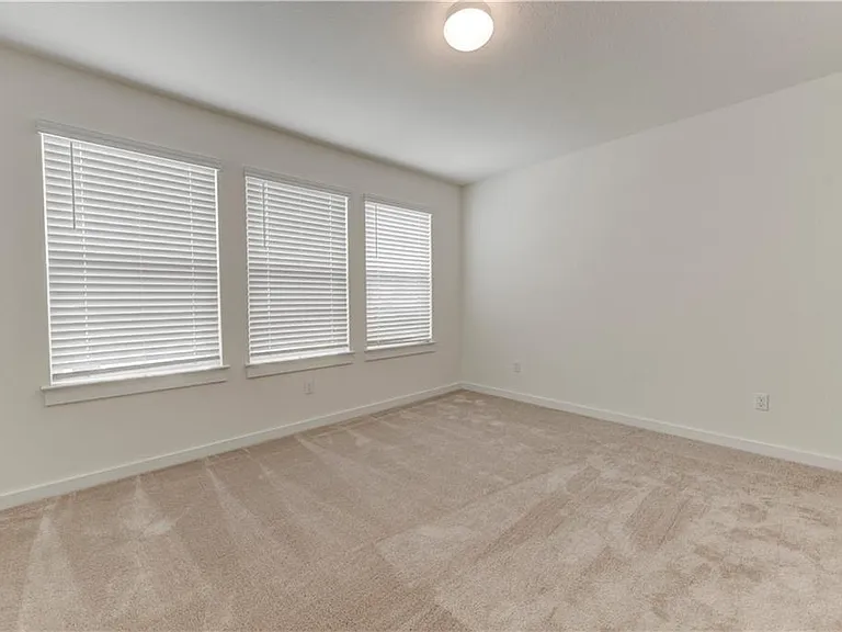 1328 Kneehigh Dr — Photo 11