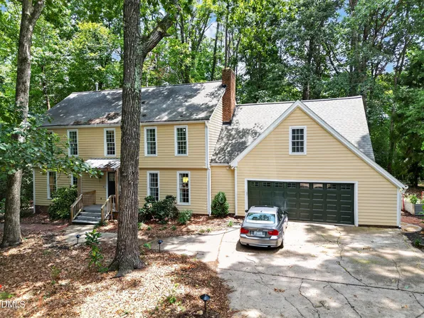8824 Woodyhill Rd, Raleigh, NC 27613