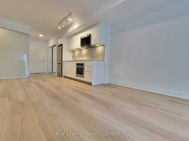 8 Cedarland Dr #1002 — Photo 10