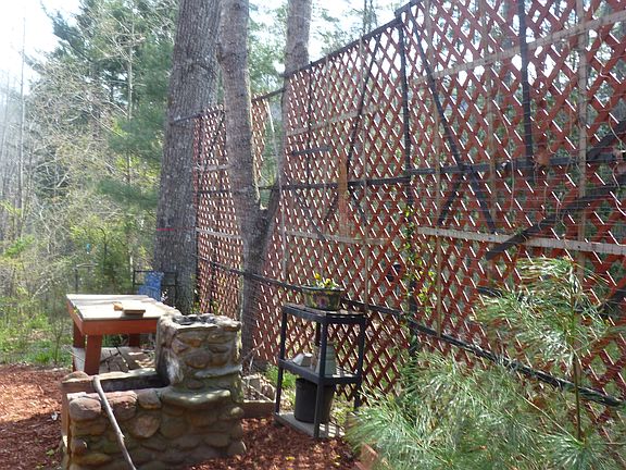 trellis for privacy
