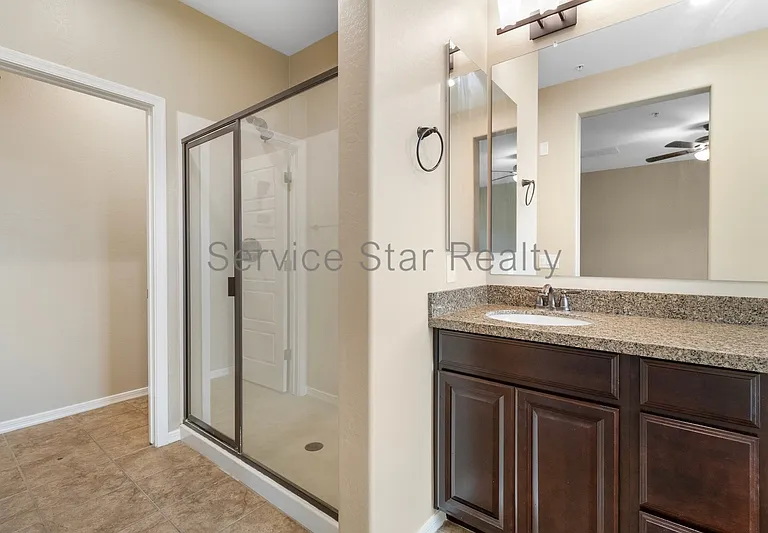 5550 N 16th St #109 — Photo 15